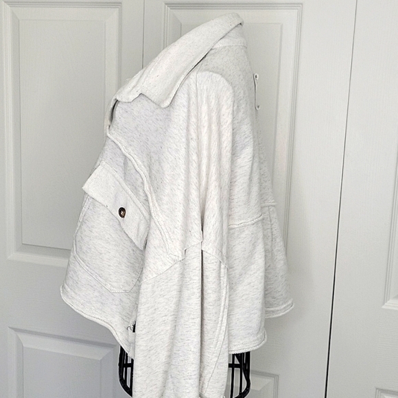 POL Women's Cream Cropped Lightweight Jacket Size Small - Picture 3 of 7